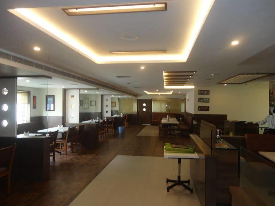 Mmr Gardens Hotel Madurai Exterior foto